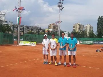 Сърби печелят турнира на двойки в СК „ДЕМА"