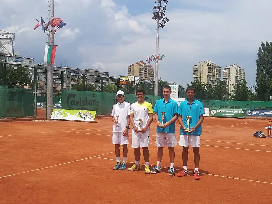Сърби печелят турнира на двойки в СК „ДЕМА"