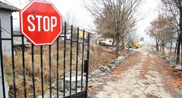 Депутатите решиха да изчакат за незаконните строежи