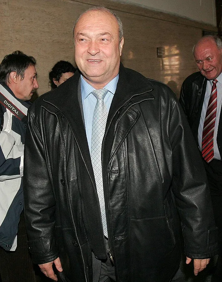 Бащицата на Темида