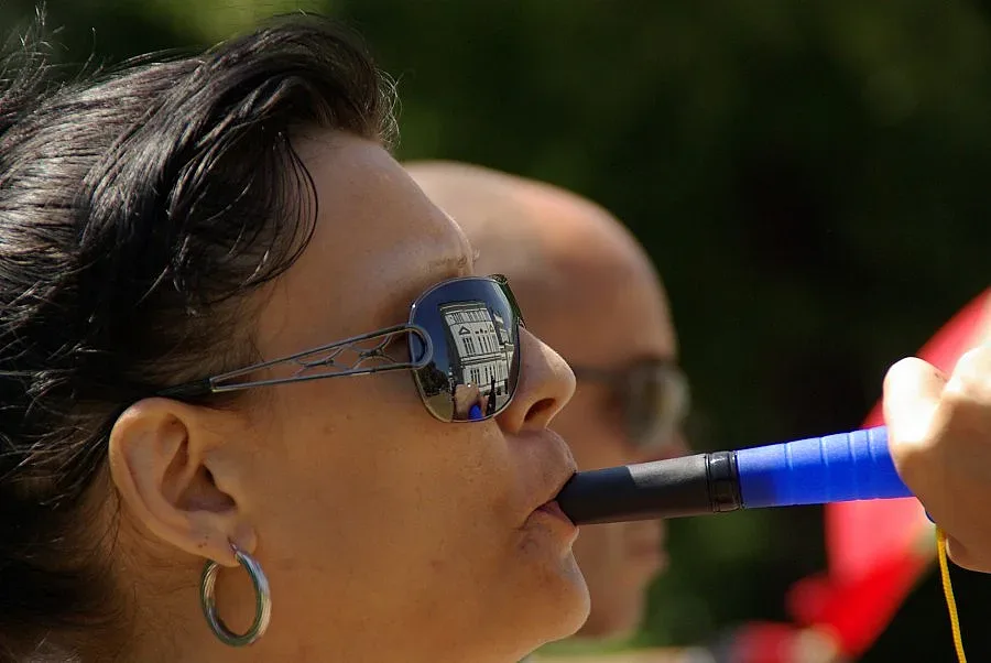 Активисти протестират срещу даденото злато на концесия  