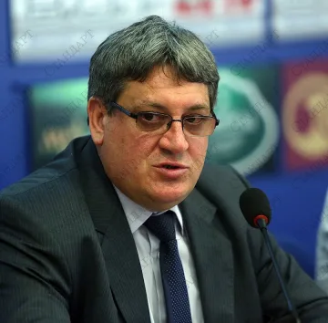 Депутатите отстраниха Цеков от НЗОК