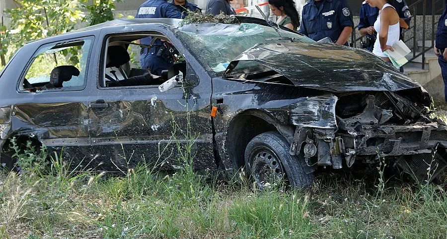 Млад мъж с опасност за живота след катастрофа в Сливенско