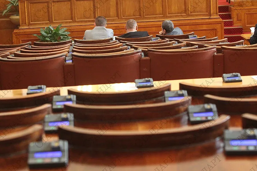 В НС ще заседават за прекратяване мандата на д-р Цеков