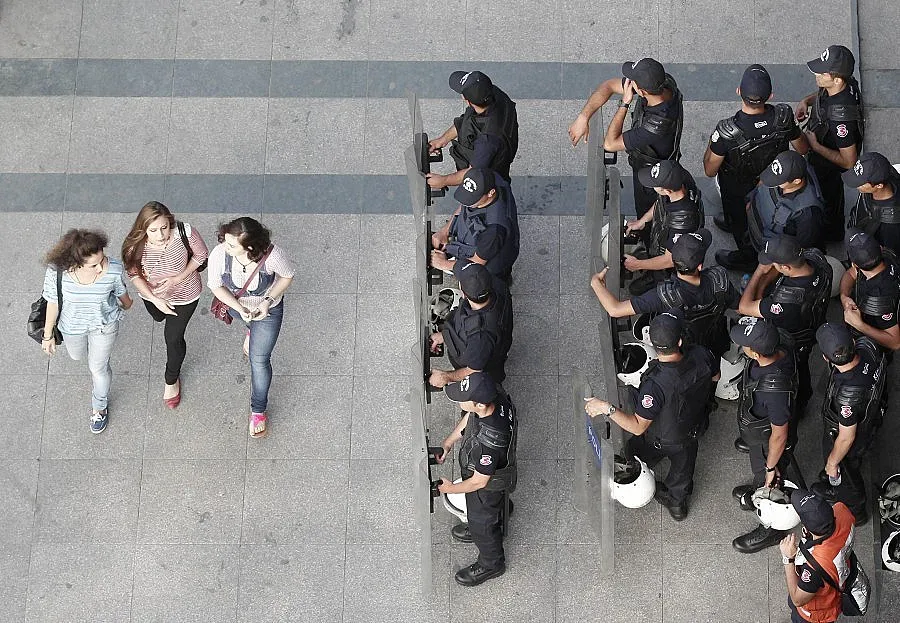 Съдът в Турция отмени застрояването в парка "Гези"