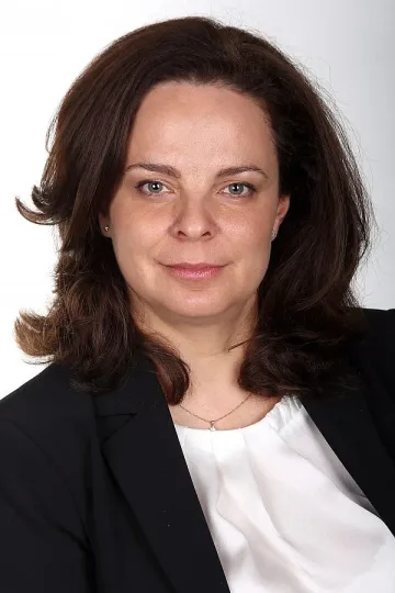 Министър д-р Таня Андреева с двама заместници