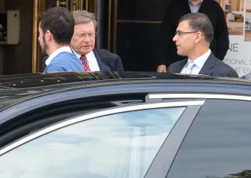 Дянков засечен в София с Балцерович