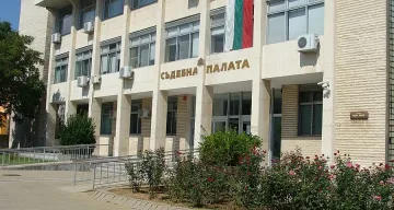 Арестуваха уличен в убийство пред съдебна зала