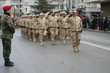Пращаме още 300 военни в Кандахар