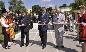 Хасковският кмет с жена милионерка