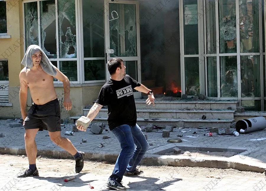 Деветима са с обвинения след нападението над БФС