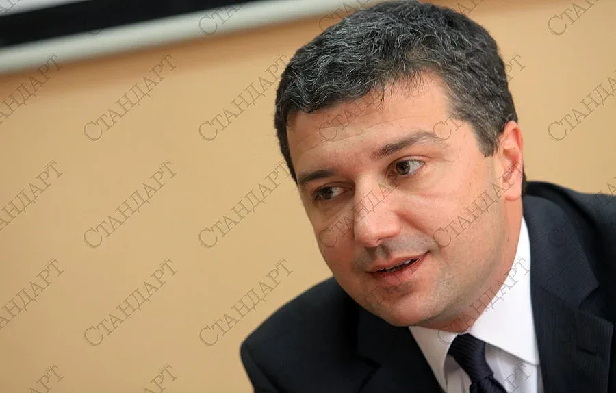 Драгомир Стойнев: НЕК е в критично състояние