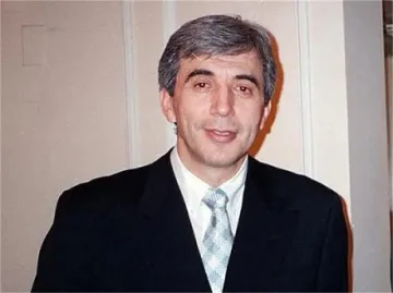 Обявиха Стоян Ганев за мъртъв, той бере душа в болница 