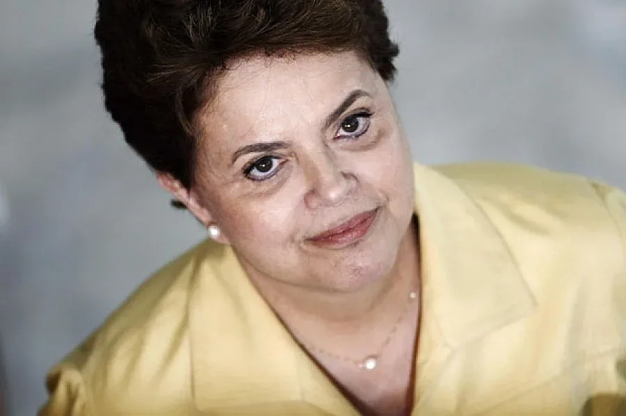 Дилма Русеф води диалог с бразилската младеж