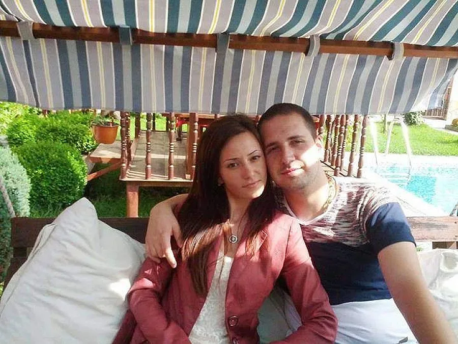 Башев при снаха си със златна гривна