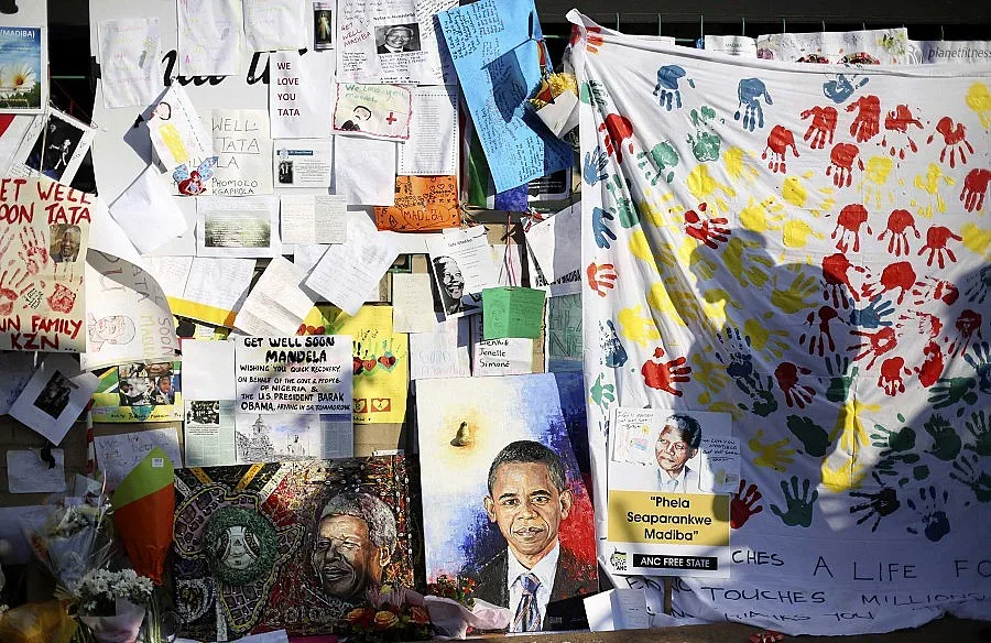 Обама ще се срещне със семейството на Мандела 