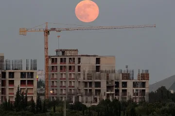 Автобус се обърна в Анталия, един турист загина