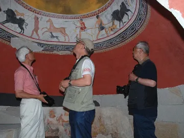 Японци удивени от тракийска гробница