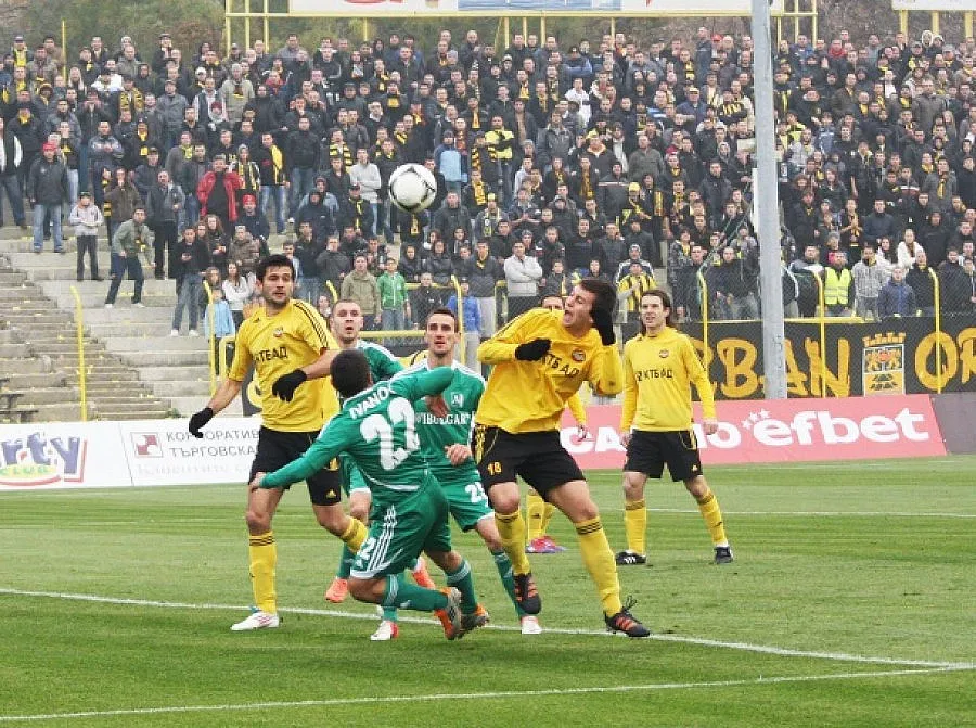 "Ботев" си тръгва без душ от "Астана"