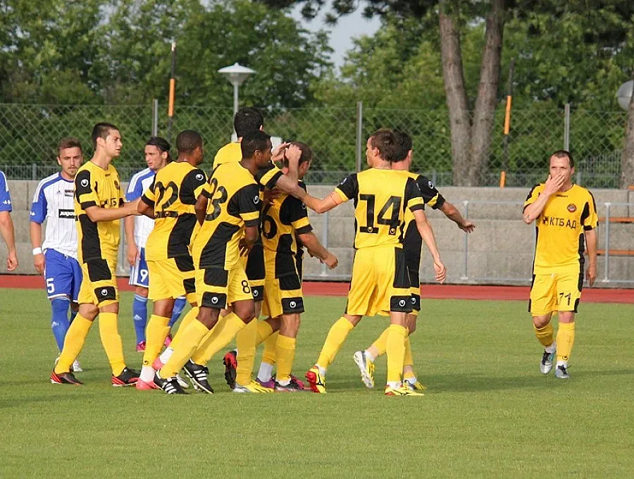 Джинич и Анисе дебютираха за "Ботев" Пд