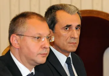 Станишев и Орешарски със 100 млн. евро за младите