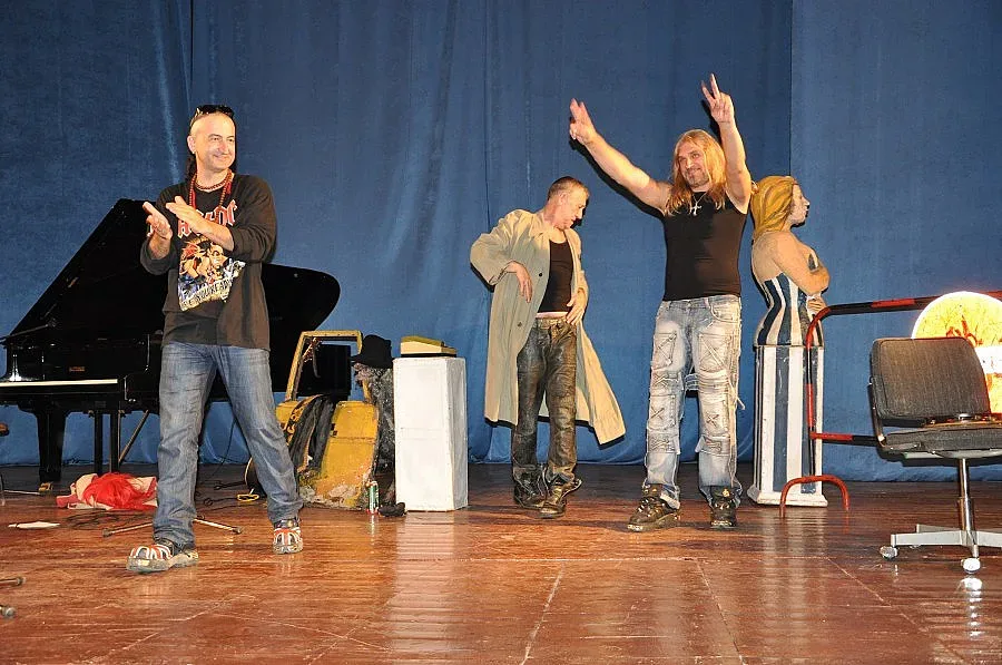 Ивайло Христов подари хаванска пура на зрителка