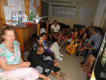 „Вятър ечи" се носи цяла нощ от областна управа