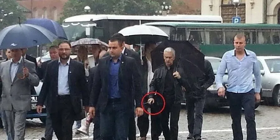 Сидеров отиде на работа с полицейска палка