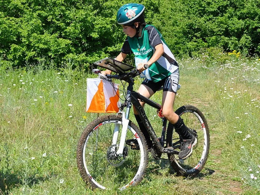 Над 300 души от 12 до 60 г. се пускат в колоориентиране