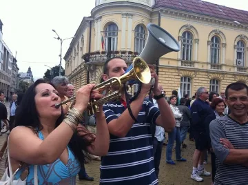 Гладнишка надува тромпет