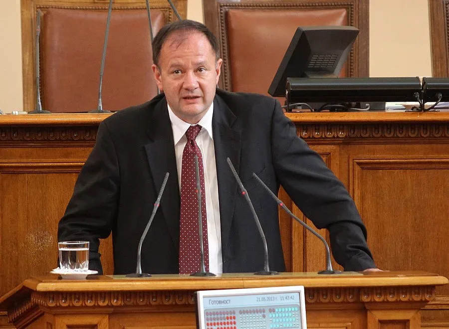 Михаил Миков ще направи обръщение към нацията