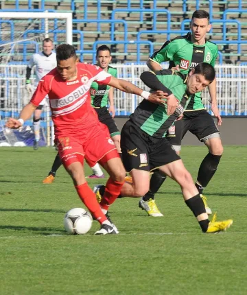 "Нафтекс" отрича сделка с "Титан"