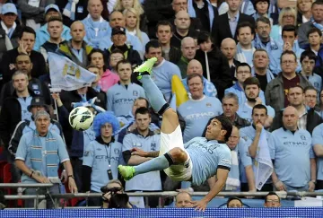 Тевес на крачка от Ювентус 