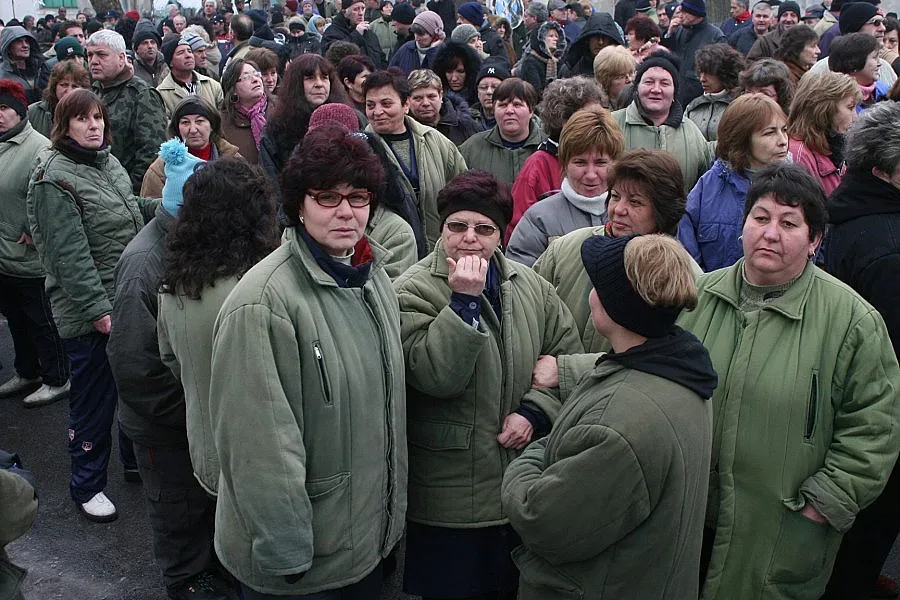 ВМЗ започна да изплаща заплатите