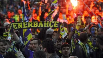 УЕФА извади турските грандове от евротурнирите