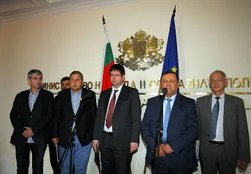 Минималната заплата пак ядоса бизнеса