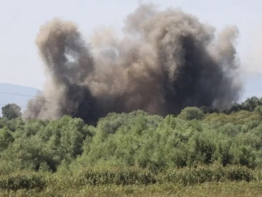 Блокират пътя към морето