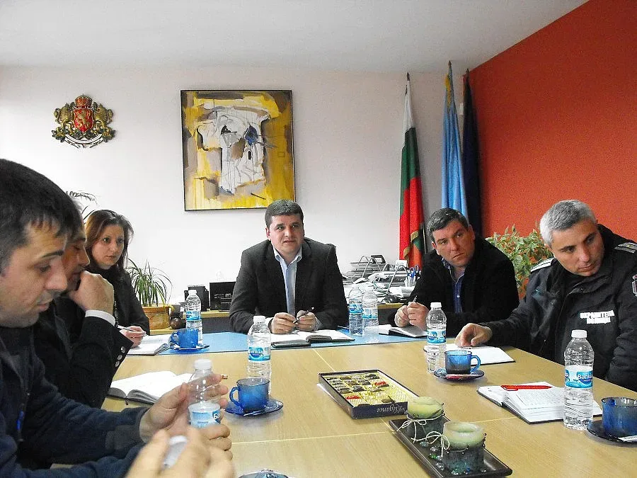 И 6-годишни крадат метал в село Микрево