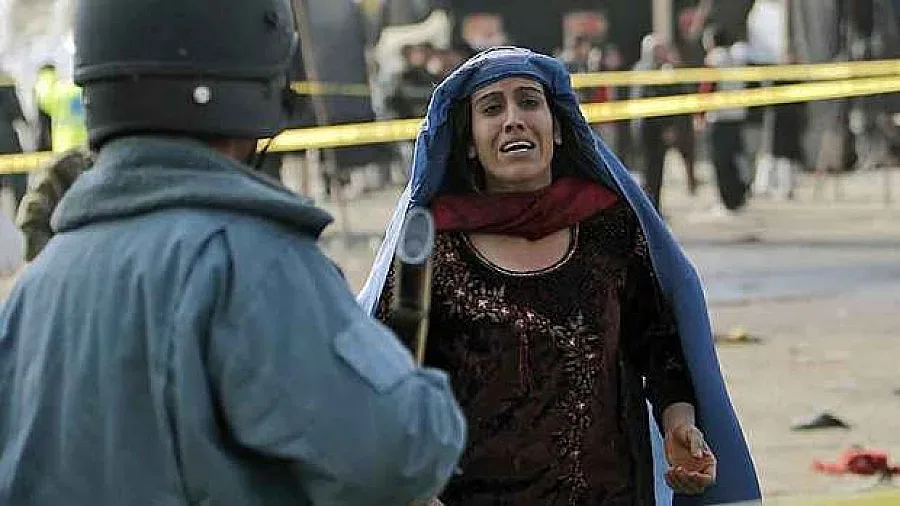 8 жени и дете загинаха при взрив в Афганистан