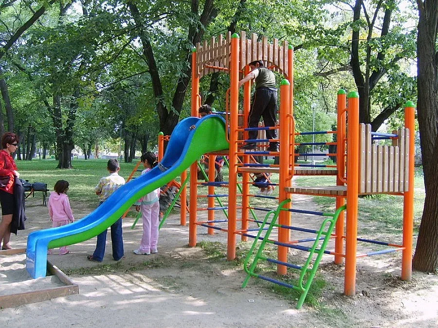 Смок се настани в детска градина