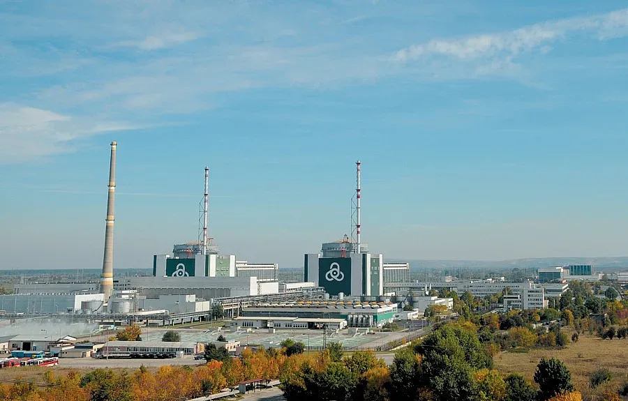 АЕЦ губи стотици хиляди на ден