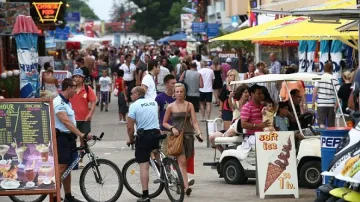 Апаши обират по 30 туристи на ден