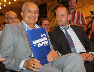 Радан Кънев ще прави политика в нета