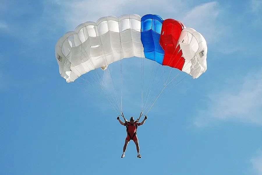 Нови подробности за трагедията с парашутистите