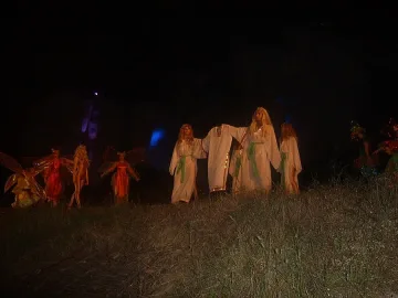 Стотици зрители на „Самодивска сватба" на Еньовден