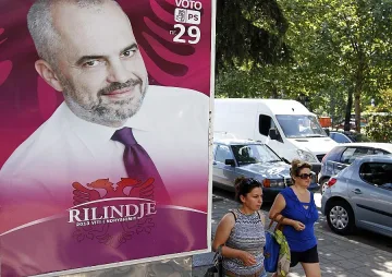 Албания избира парламент