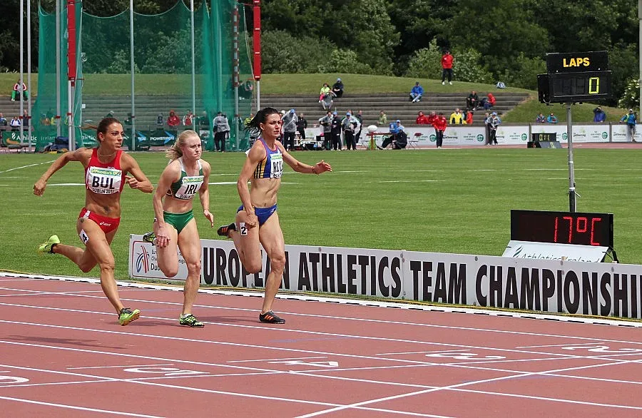 Ивет бие на 100 м при насрещен вятър от 5,5 м/сек