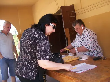 Подписка за нова гробна такса тръгна на Задушница