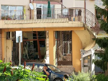 Взривиха магазин във Велико Търново