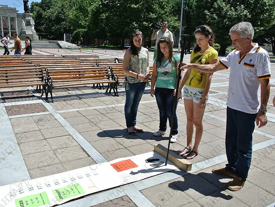 В Хасково мериха сянката си в най-дългия ден на годината